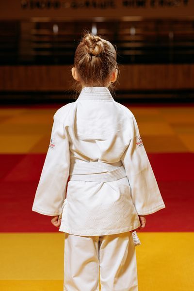Дитяча форма для дзюдо BUDOGI BEGINNER біла 350 г м2