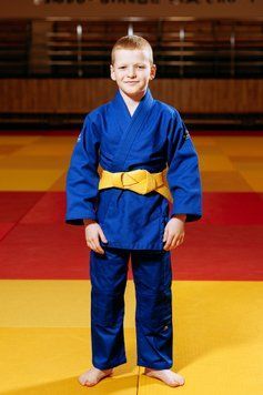 Синє дитяче кімоно для дзюдо BUDOGI BEGINNER 350 г/м&sup2;