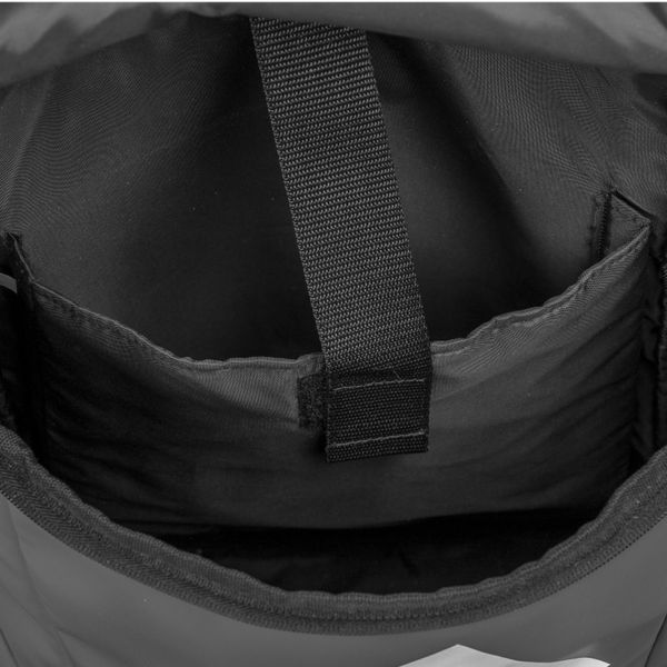 Відкрите основне відділення сірого рюкзака Adidas Judo