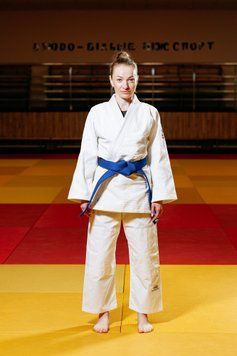 Жіноче кімоно для дзюдо TM BUDOGI ADVANCED біле, щільність 500 г/м&sup2; 768090667 фото